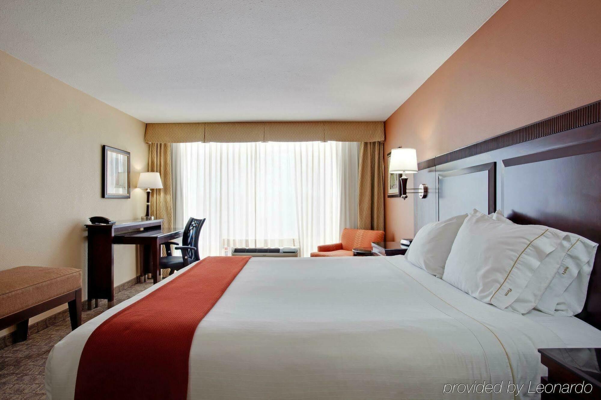 Holiday Inn Express San Diego - Sorrento Valley By Ihg Pokoj fotografie
